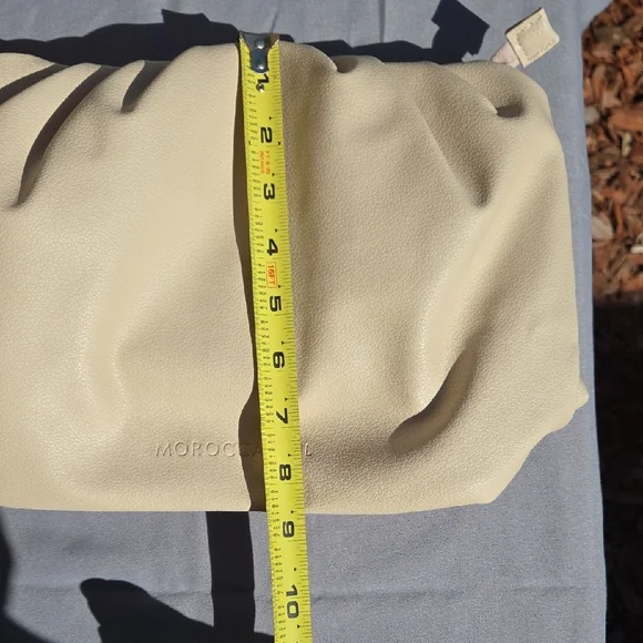 Moroccanoil Soft Cream Cosmetic Pouch - Picture 10 of 10